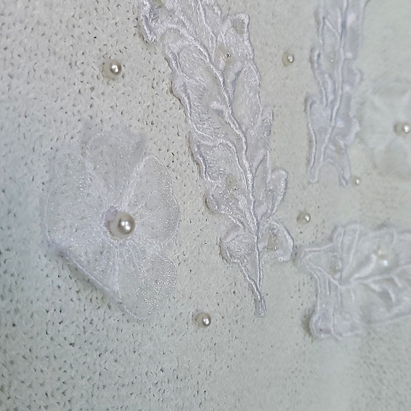 Imperial Classics White Knit Cap Sleeve TShirt with Embroidered Leaves - Large - Picture 9 of 9